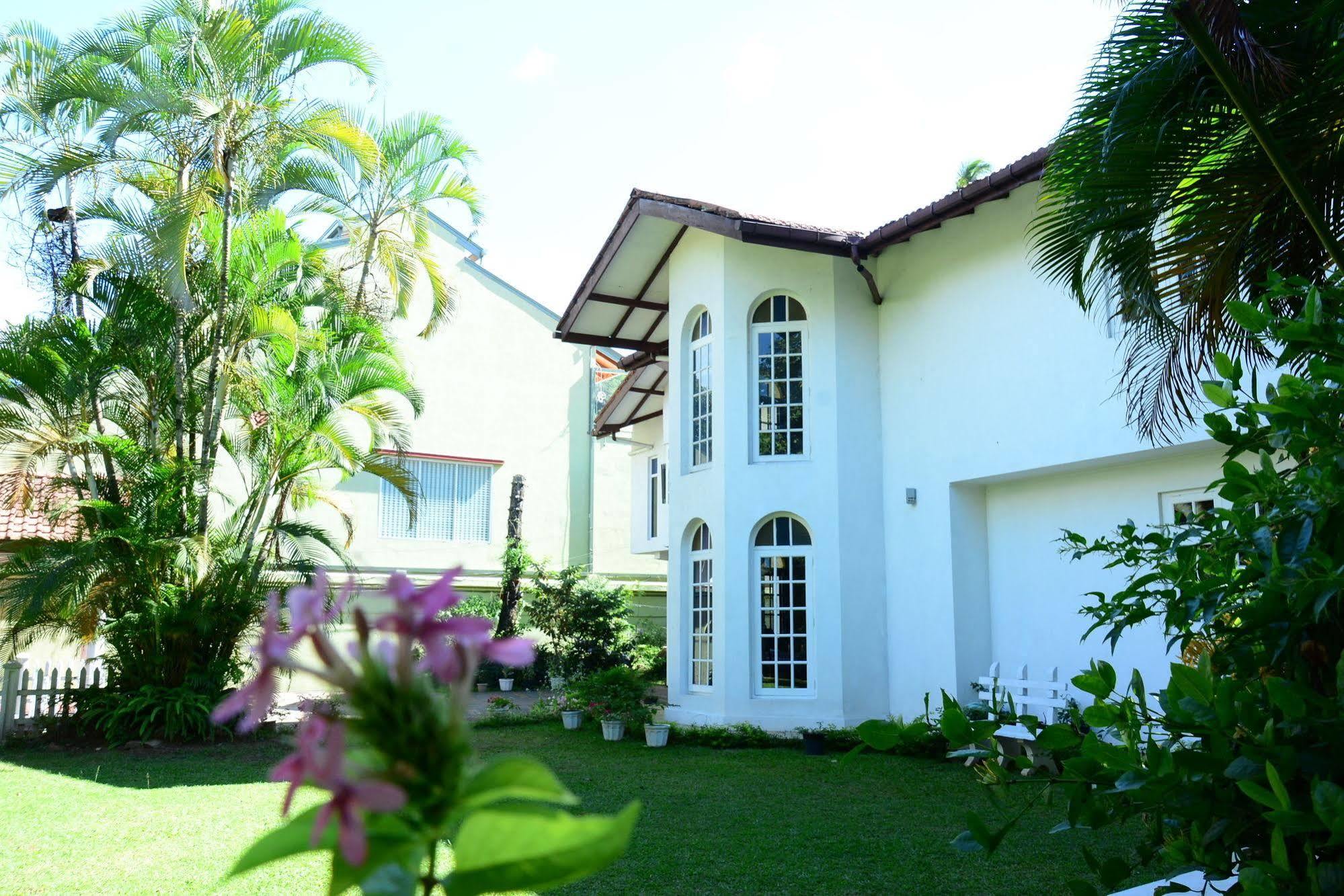 Kandy Green View Bungalow Экстерьер фото
