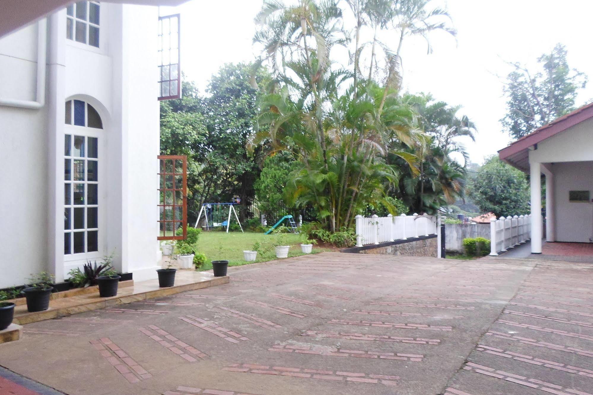 Kandy Green View Bungalow Экстерьер фото